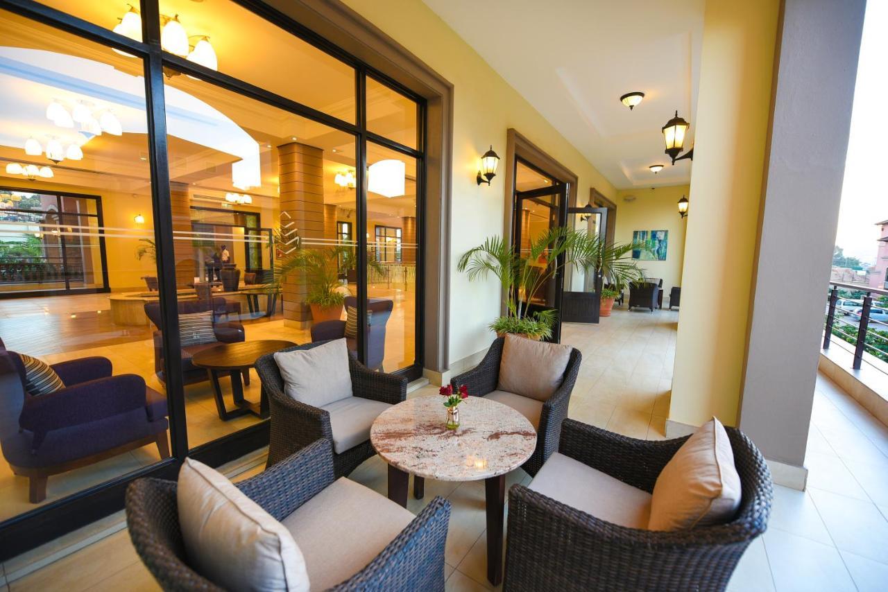 Mestil Hotel & Residences Kampala Exteriör bild