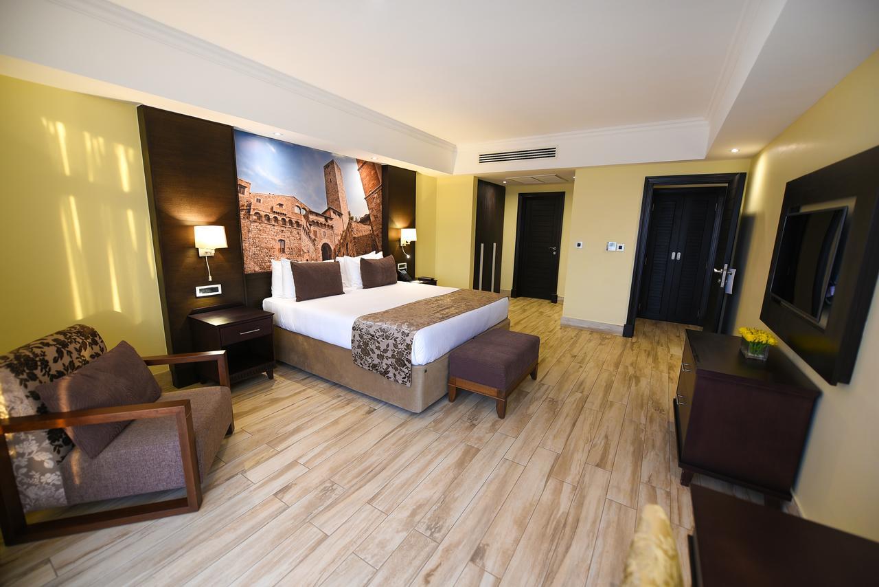 Mestil Hotel & Residences Kampala Exteriör bild