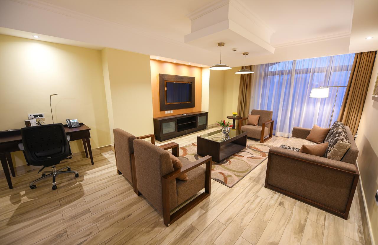 Mestil Hotel & Residences Kampala Exteriör bild