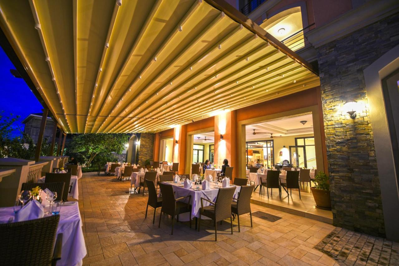 Mestil Hotel & Residences Kampala Exteriör bild